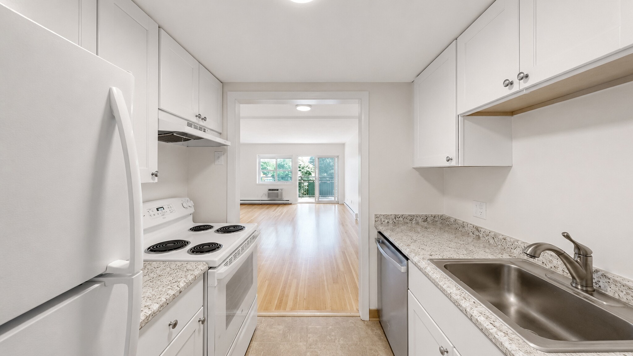 Building Photo - 525 Highland Ave