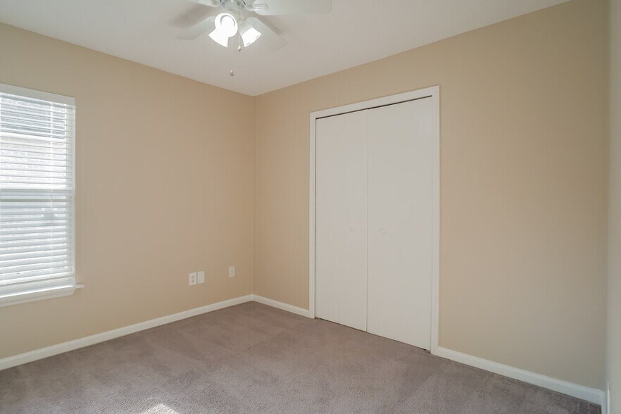 Building Photo - 708 Wynfield Cir