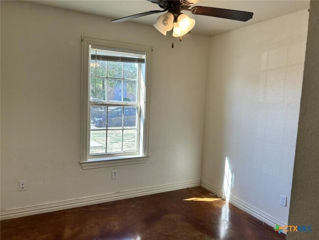 Building Photo - 2306 B Valley Forge Ave