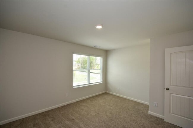 Building Photo - 331 Belmont Dr