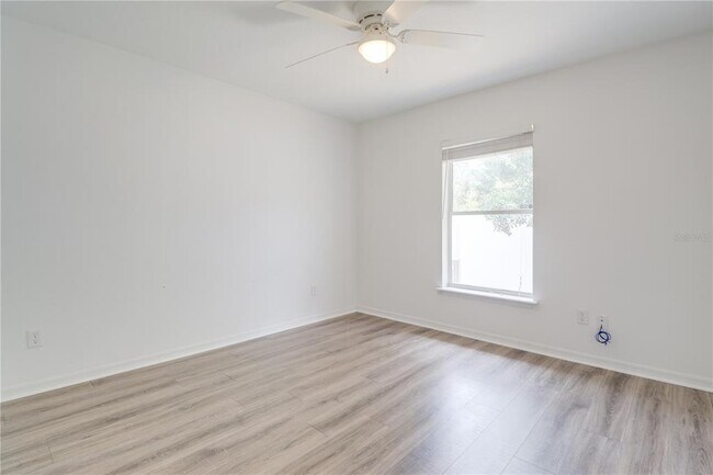 Building Photo - 12748 SW 31st Avenue Rd