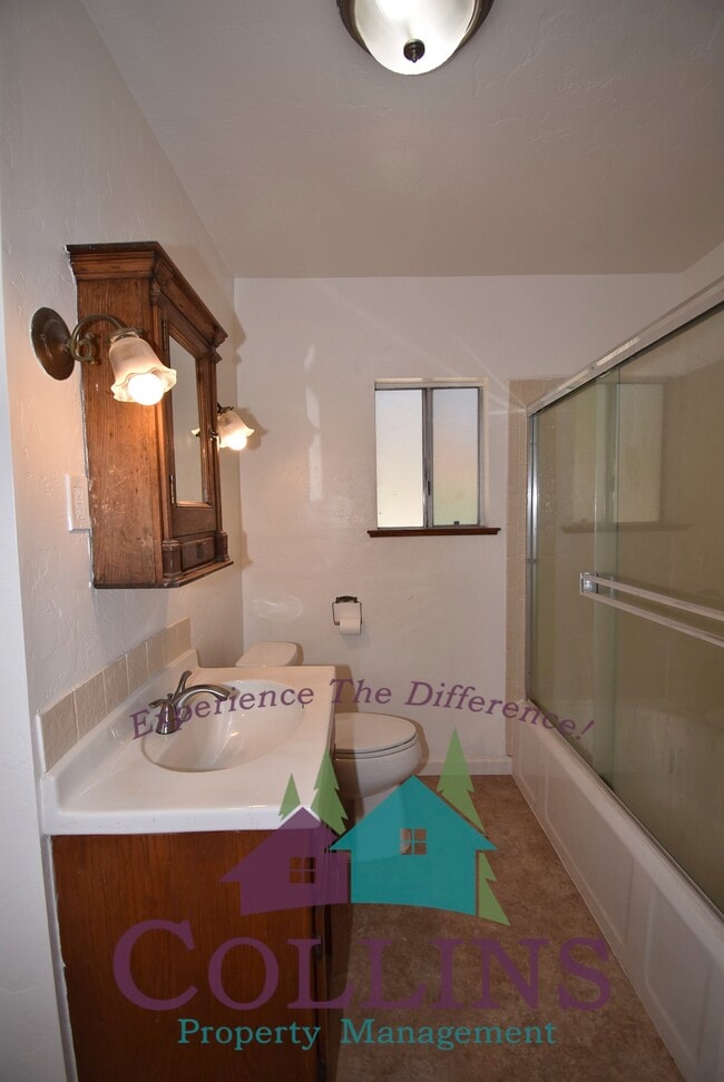 Building Photo - 11363 Cedar Ridge Dr