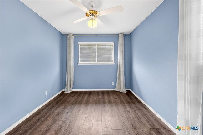 Building Photo - 8408 Maine Dr