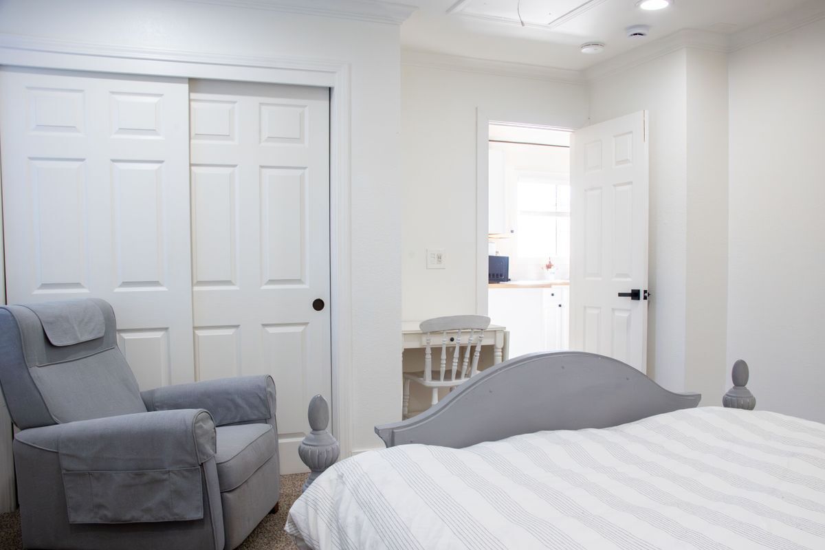 Building Photo - 37645 Vía De Los Arboles