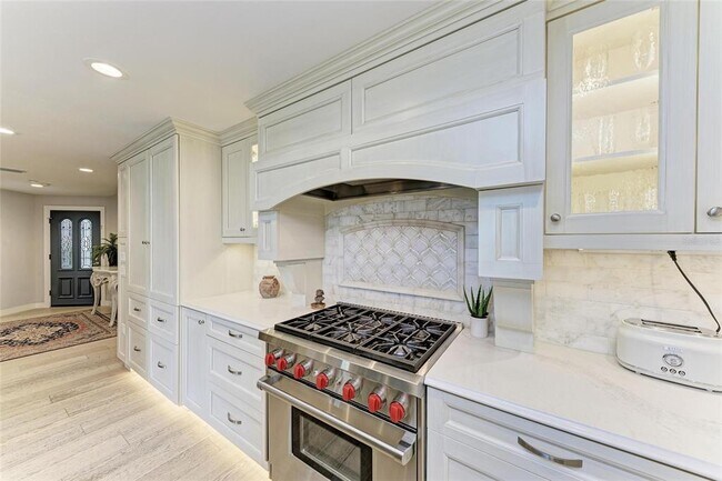 Building Photo - 4473 Gulf of Mexico Dr