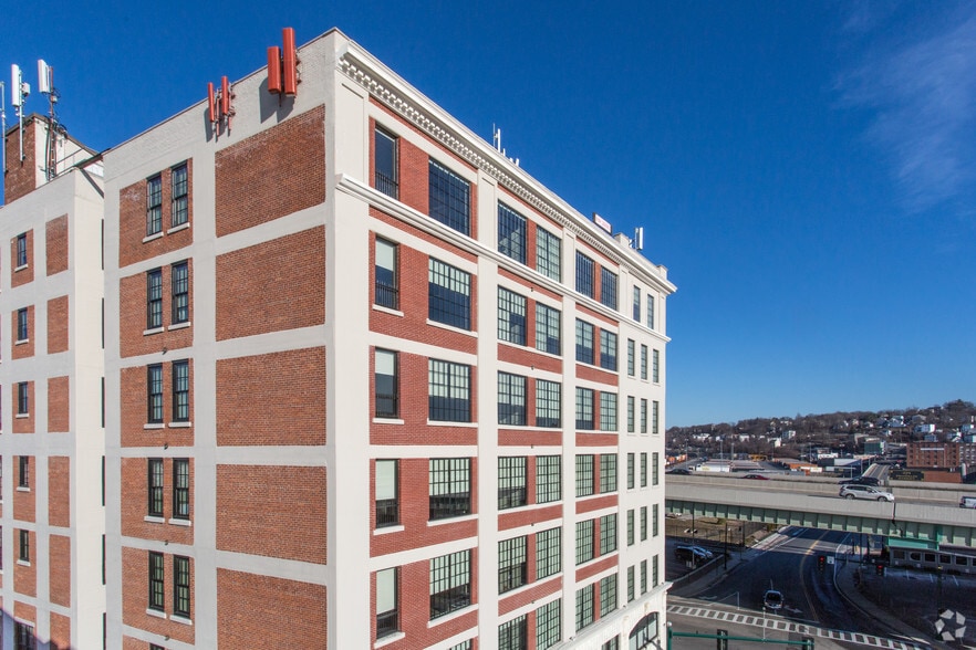 Building Photo - Edge Union Station