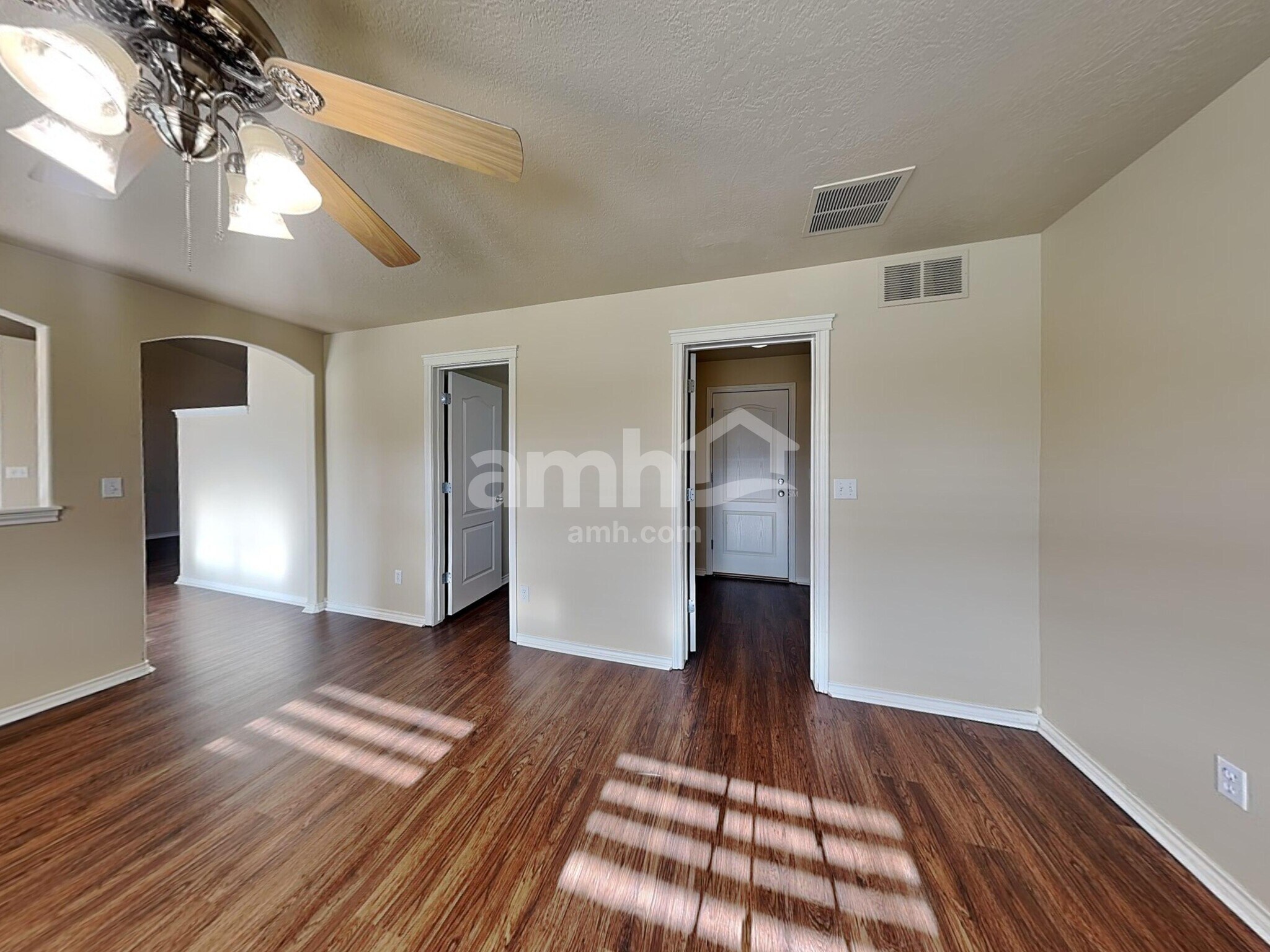 Building Photo - 956 S Wild Yucca Ave