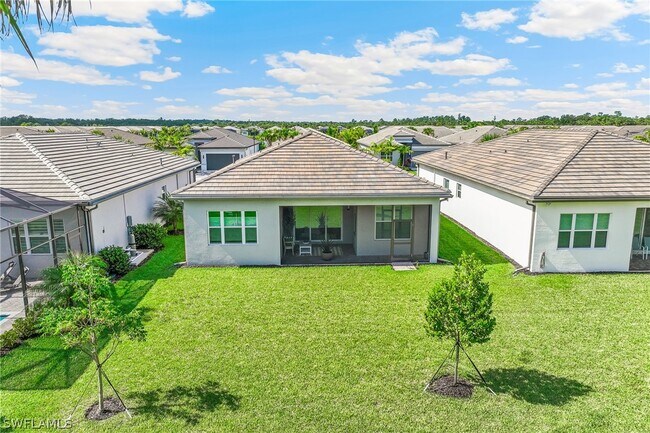 Building Photo - 12349 Dahlia Ct