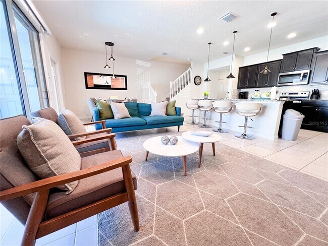 Building Photo - 2442 Dubai St