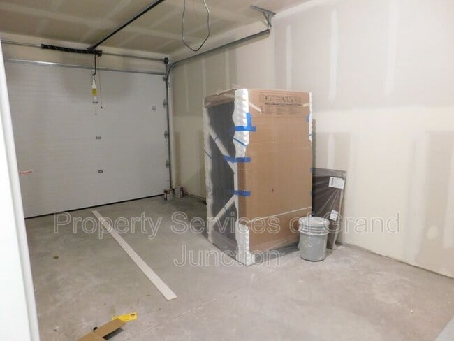 Building Photo - 2354 Zion Cyn Ave
