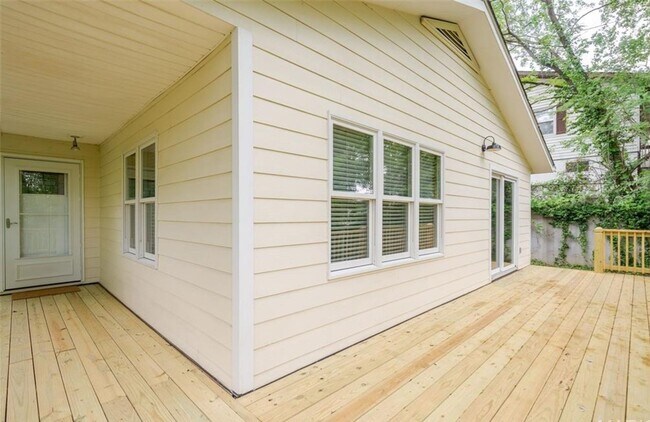 Building Photo - Ranch 3BR-2BA Single-Family House - Washington MO 63090