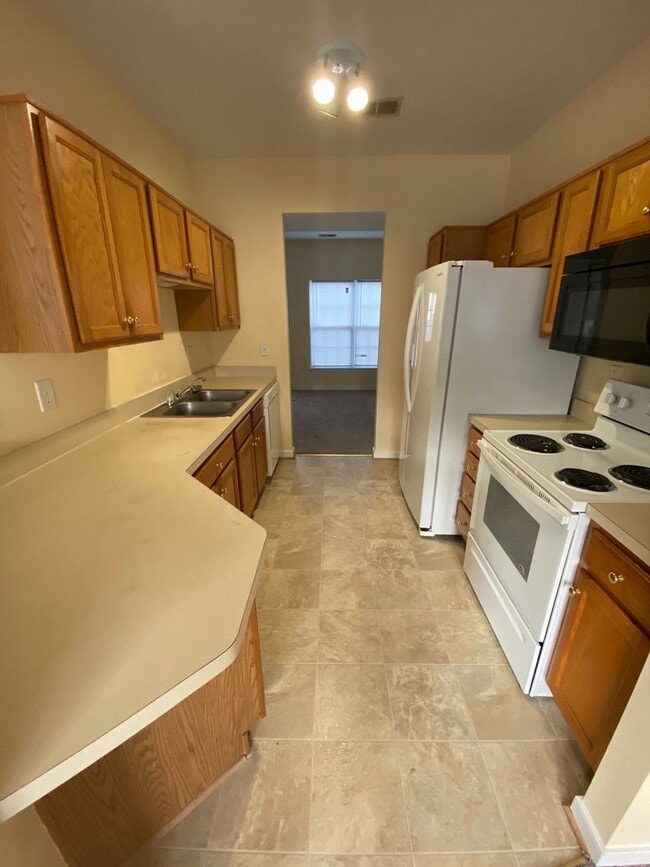 Building Photo - 5504 Millstream Ln