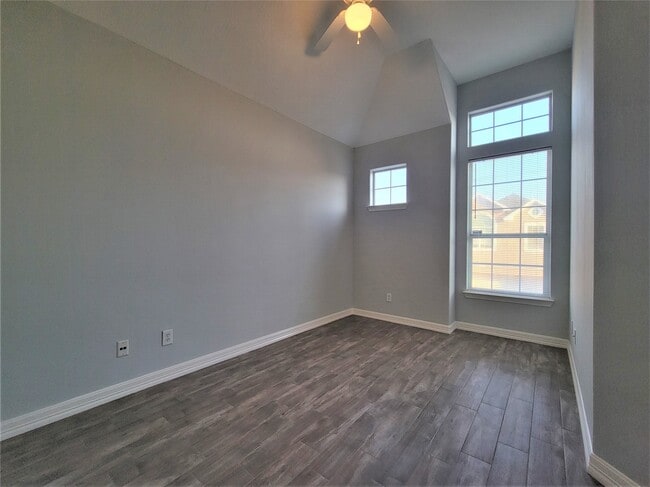 Building Photo - 10347 Panther Point Dr