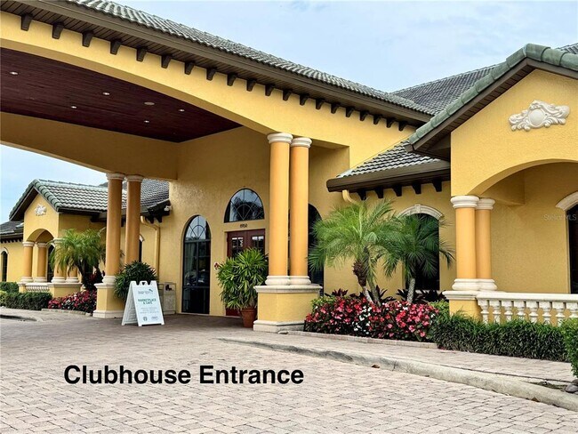 Building Photo - 8977 Coco Palm Rd