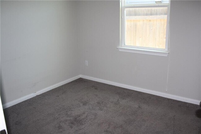 Building Photo - 1042 Sand Post Pl