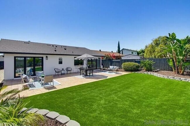 Building Photo - 7415 Bovet Way