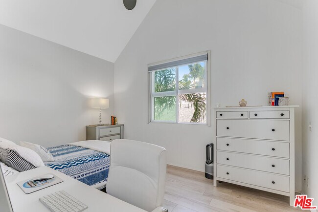 Building Photo - 28711 Pacific Coast Hwy