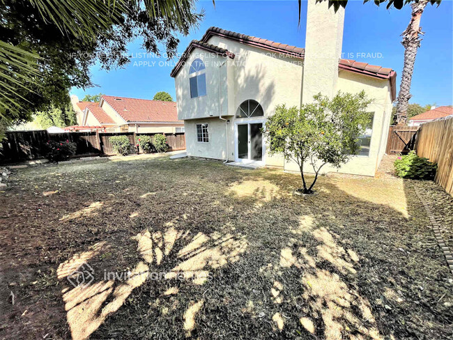 Building Photo - 4520 Pampas Cir