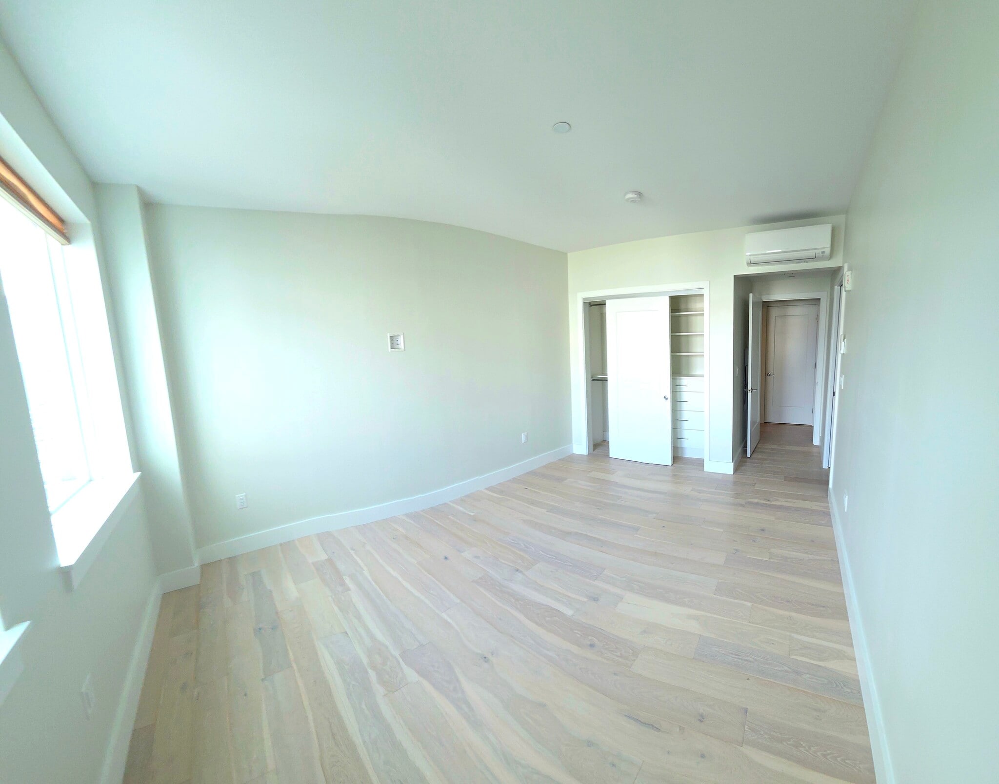 Building Photo - 383 Commercial St