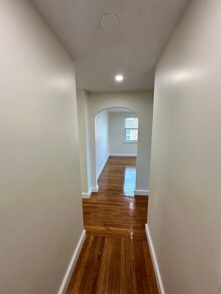 Building Photo - 170 Summit Ave