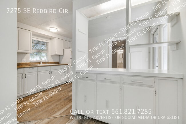 Building Photo - 7275 SE Redbird Cir