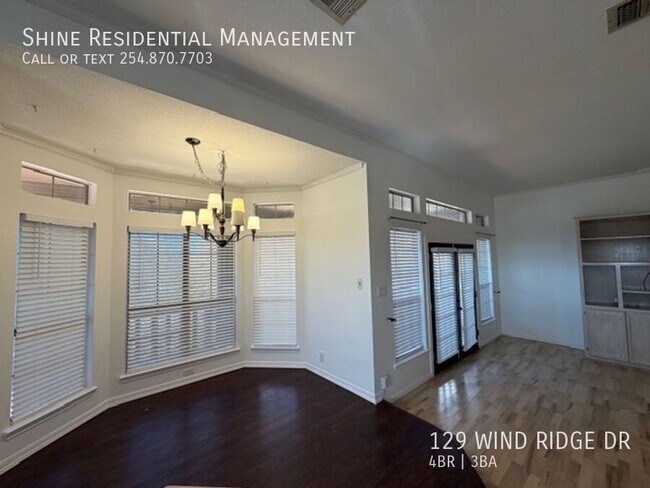 Building Photo - 129 Wind Ridge Dr