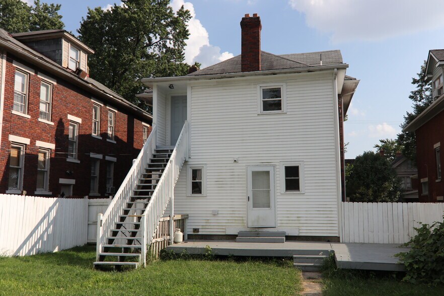 Rear of house with deck and stairway to 2nd f - 348 Chittenden Ave