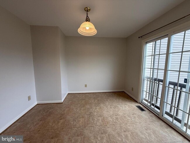 Building Photo - 7137 Wytheville Cir