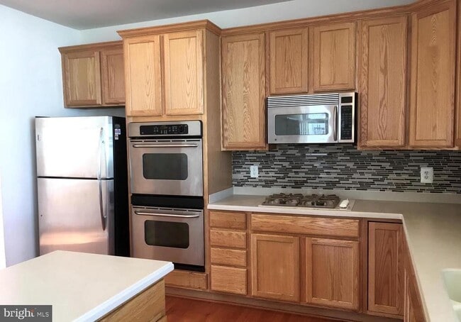 Building Photo - 7209 Bladen Pl