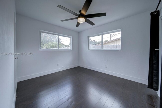 Building Photo - 6561 SW 30th St