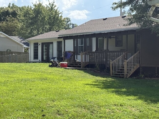 Building Photo - 803 Merritt Lewis Ln