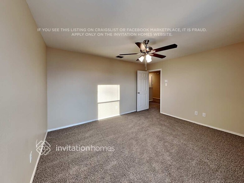 Building Photo - 1301 Spanish Moss Dr