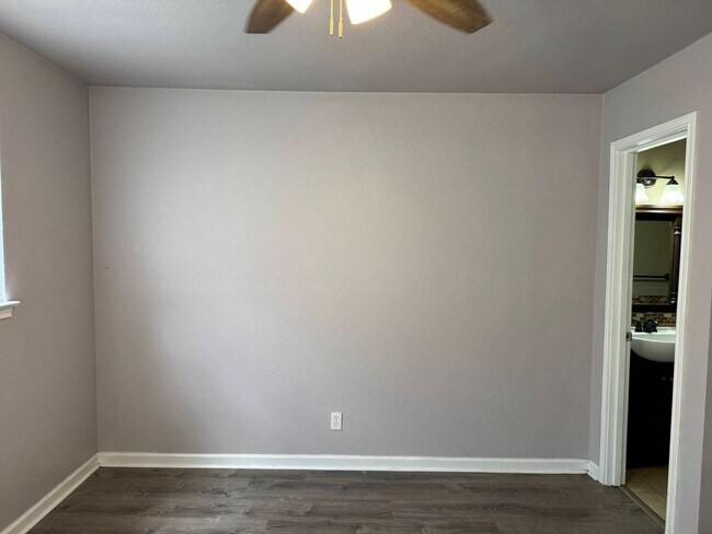 Building Photo - 3-Bedroom House for Rent in Killeen, TX