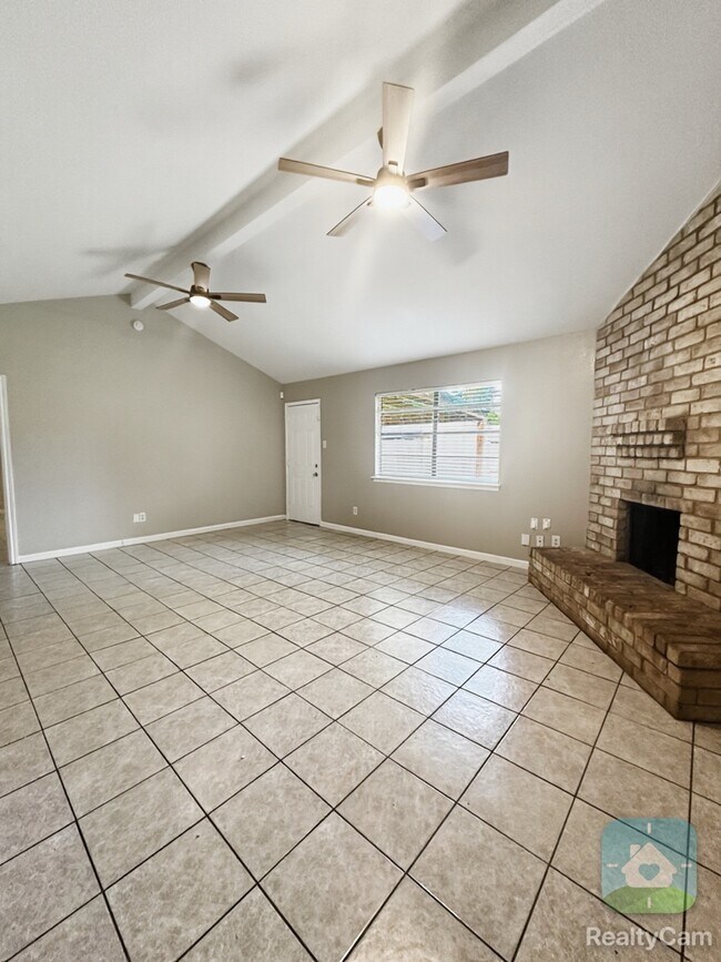Building Photo - 5007 Monteith Dr