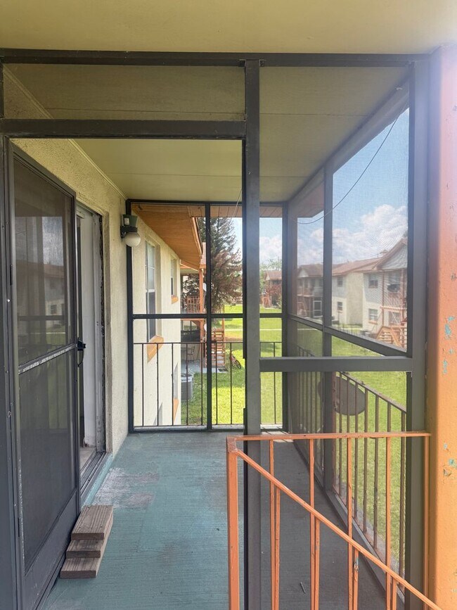 Building Photo - Spacious unit in Essex Park Condo, Kissimmee