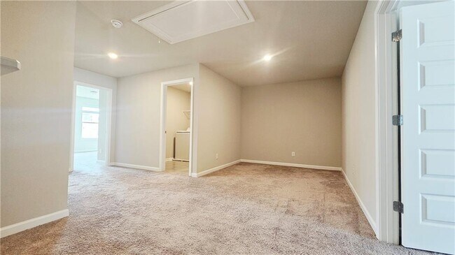 Building Photo - 4414 Sunny Oak Ln