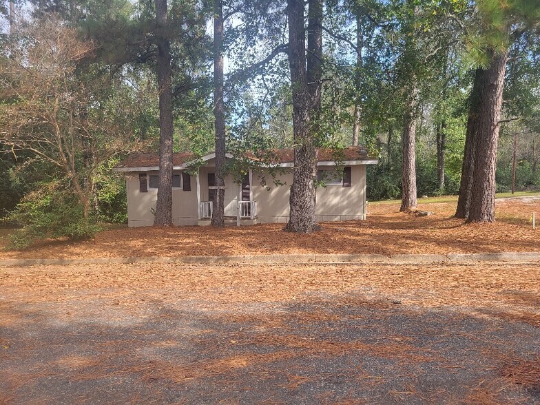 Building Photo - 1420 Fletcher St