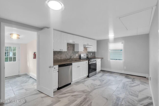 Building Photo - 119 Ocean Ave