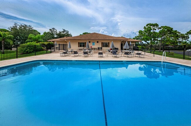 Building Photo - 1682 Seascape Cir