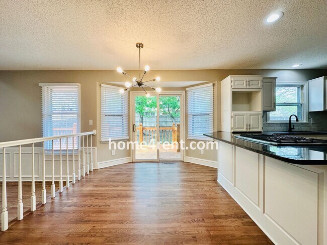 Building Photo - Wonderful Belton Home w/ Wood Floors, Finished Basement and Fenced Yard!