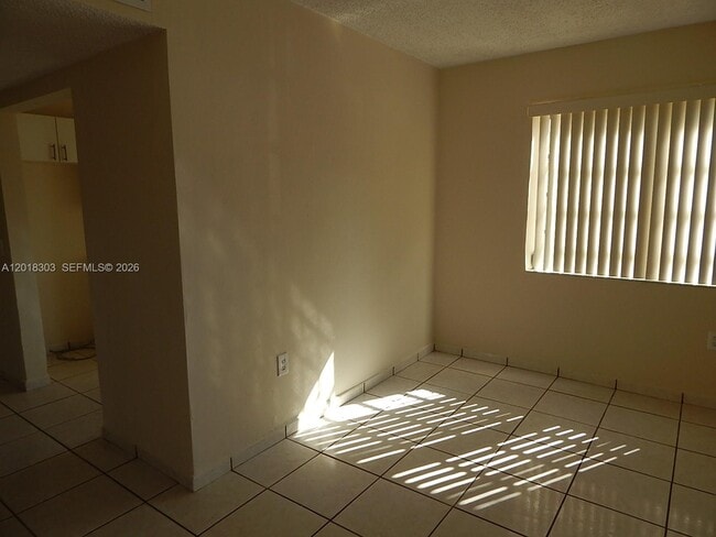 Building Photo - 3671 SW 24th St