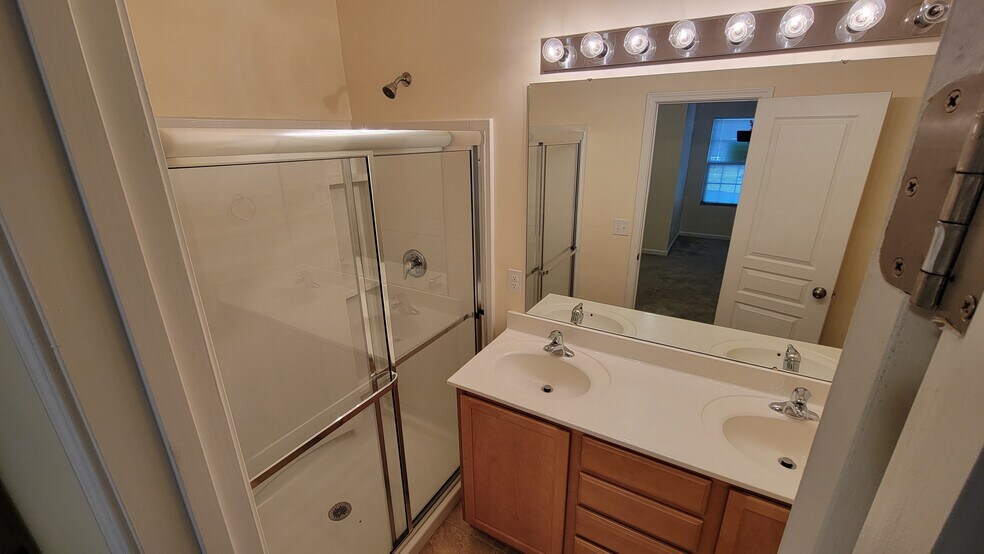 Building Photo - 6824 Creft Circle