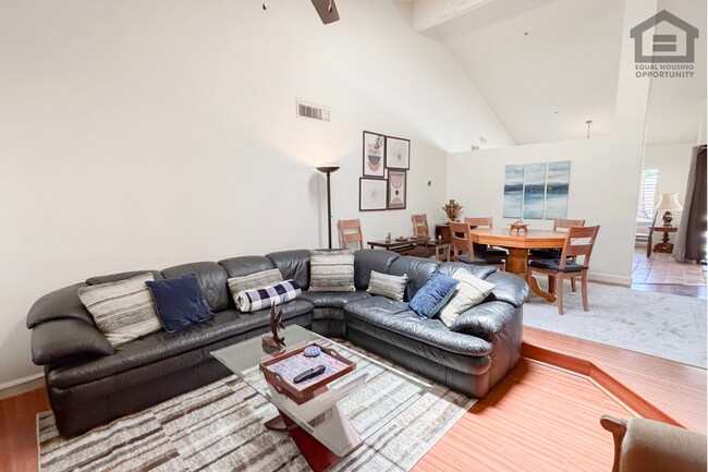 Building Photo - 3Bed/2Bath Furnished Home w/Stunning Backyard! Ready for Immediate Move-In! – POOL!