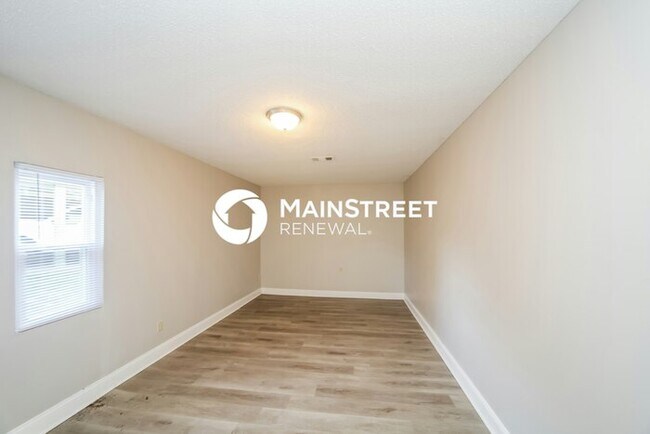 Building Photo - 3 Bedroom Pet-Friendly Home in Memphis, TN with Main Street Renewal