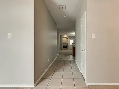 Building Photo - 210 Maplecrest Dr