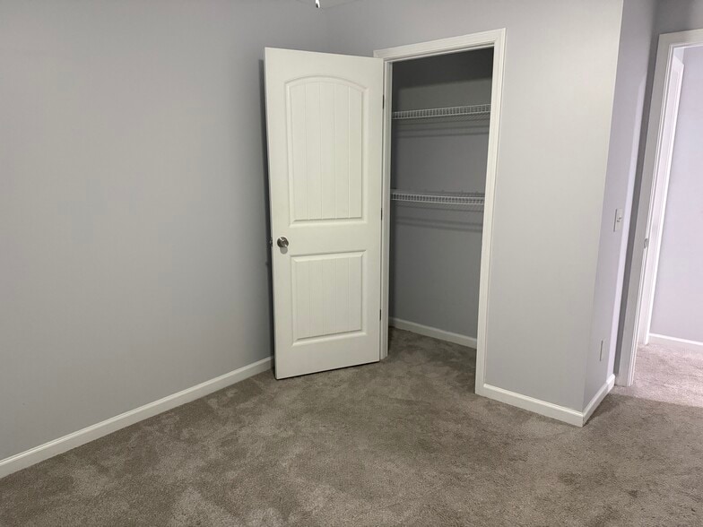 Building Photo - 3034 Rg Buchanan Dr