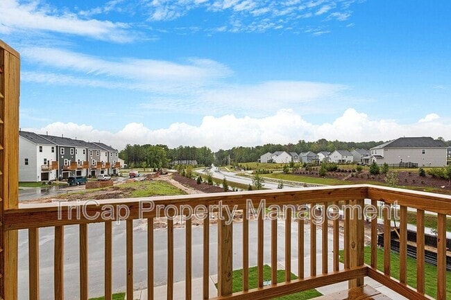 Building Photo - 1721 Chirping Trl