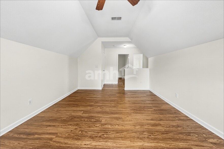 Building Photo - 14716 Castletown House Dr