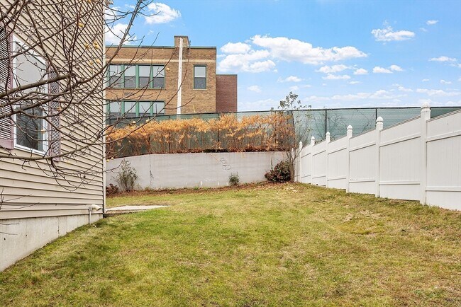 Building Photo - 4 Moran Ct