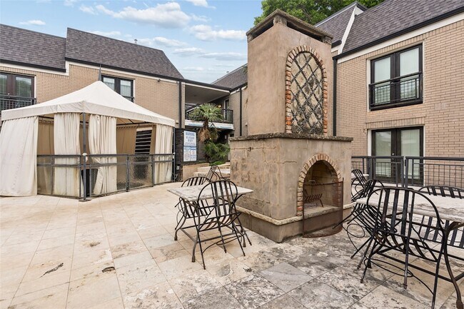 Building Photo - 10109 Regal Park Ln